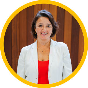 pilar-yellow